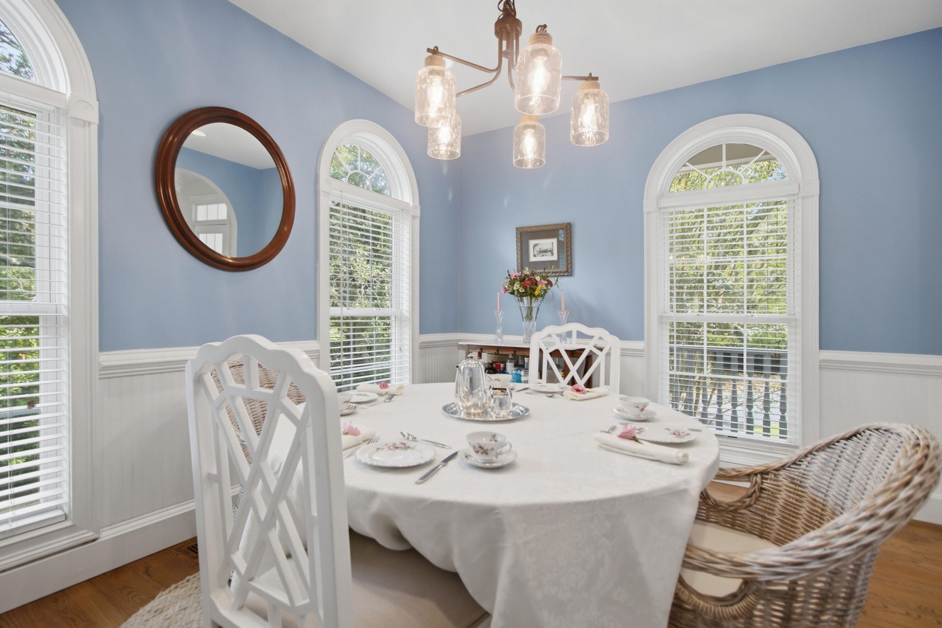 2438 Racquet Club Drive Photo 10