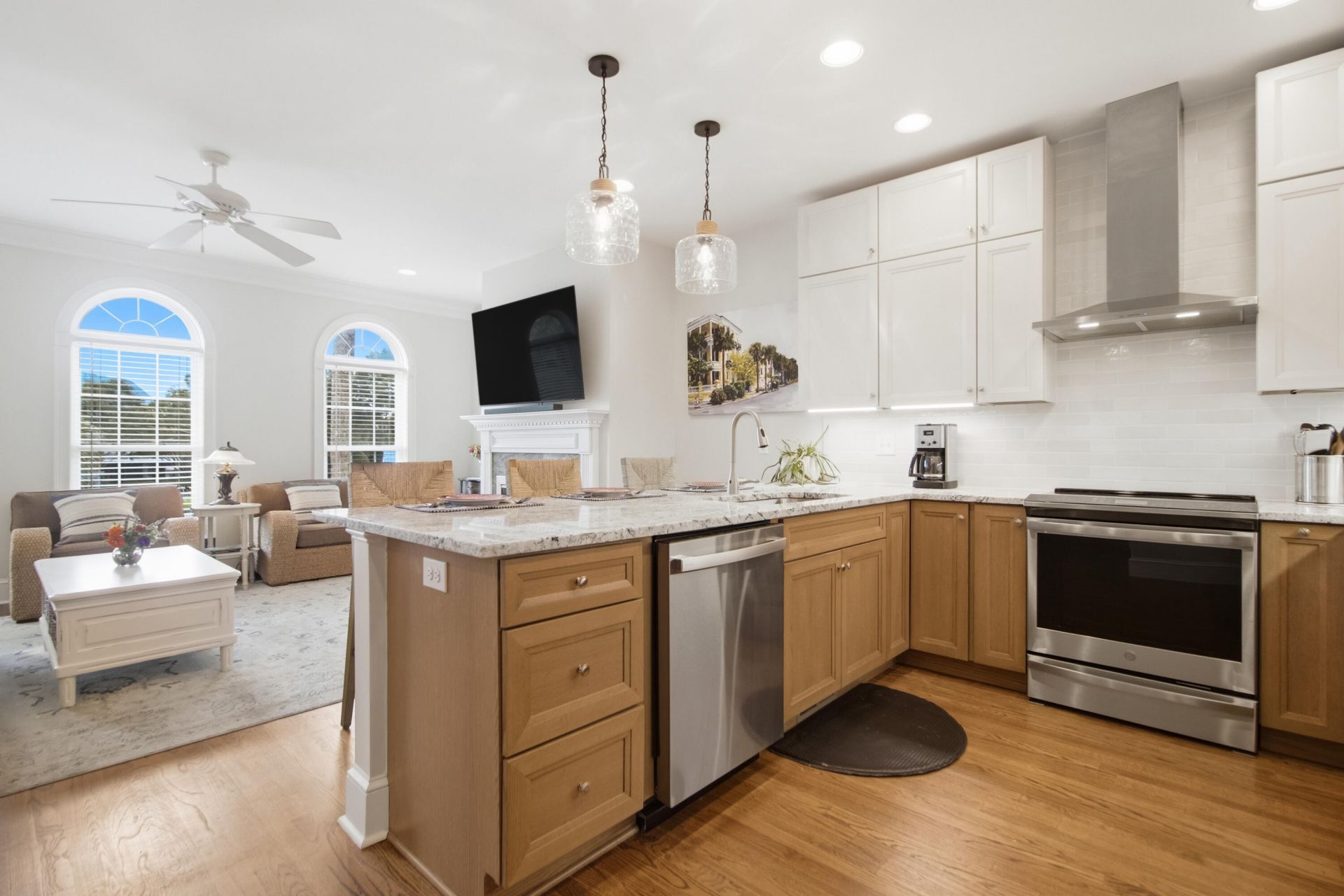 2438 Racquet Club Drive Photo 11