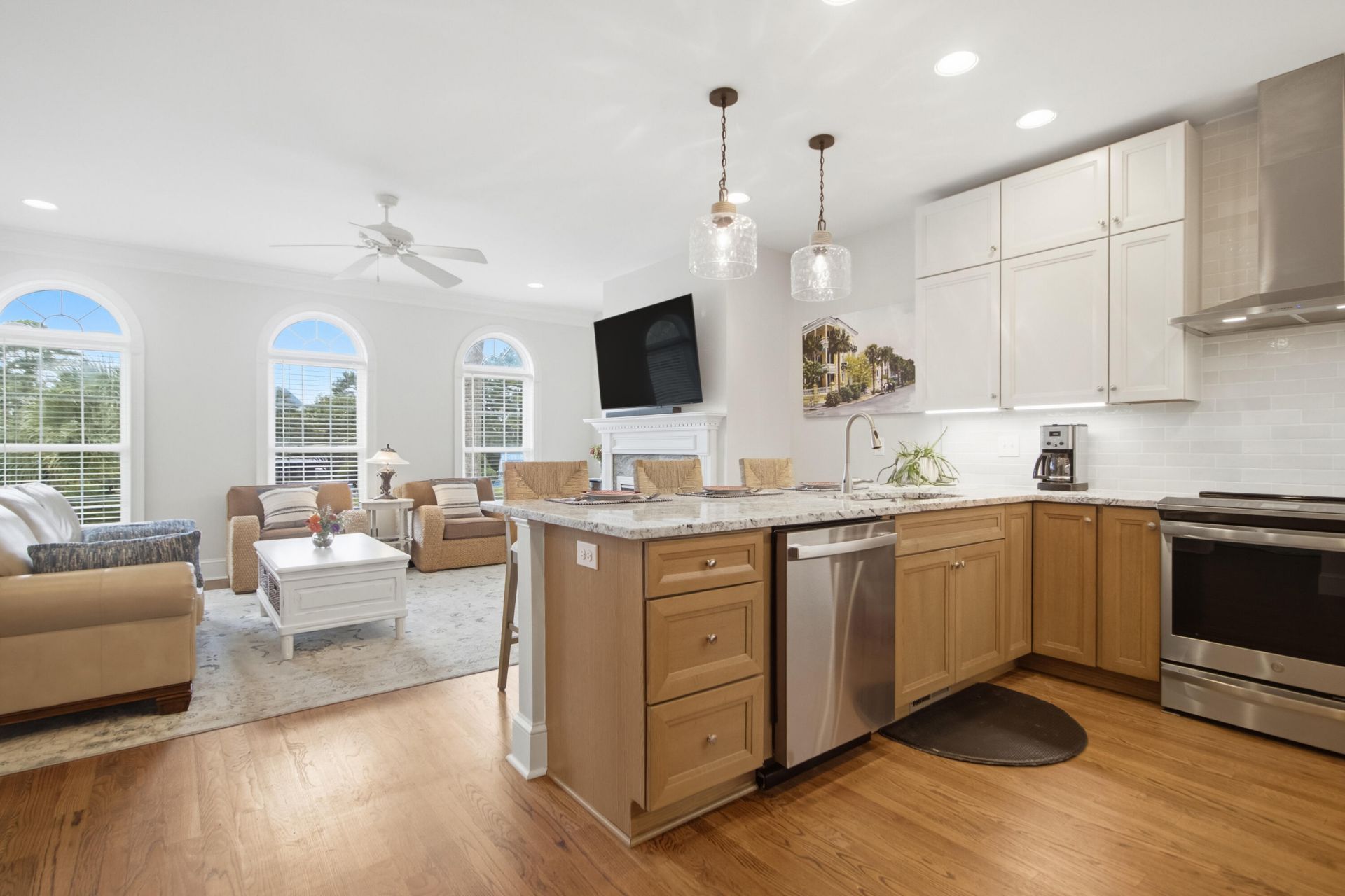 2438 Racquet Club Drive Photo 12
