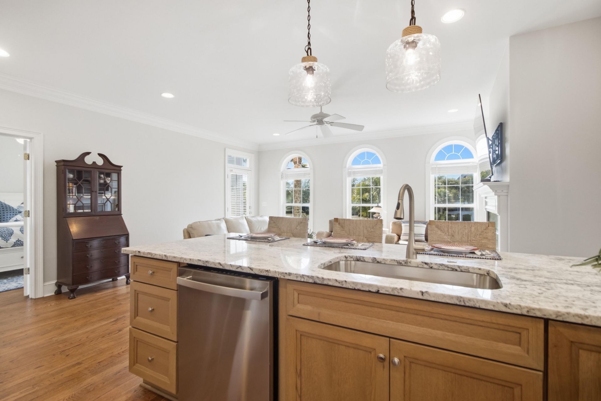2438 Racquet Club Drive Photo 19
