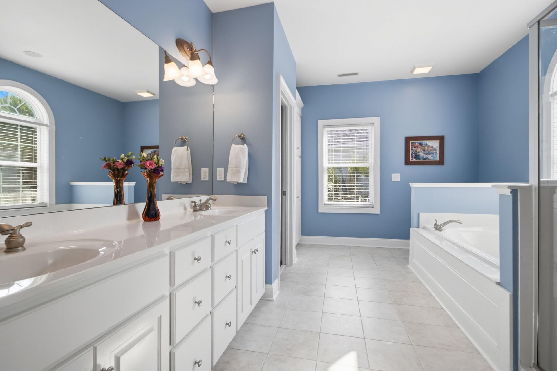 2438 Racquet Club Drive Photo 24