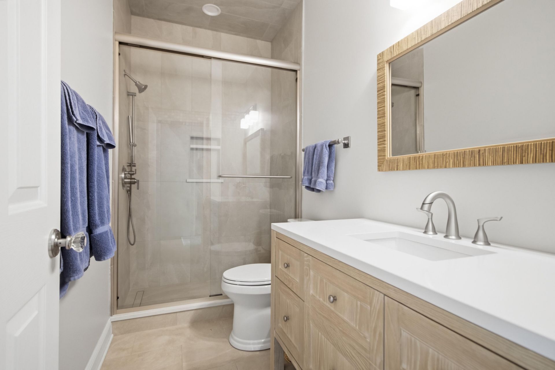 2438 Racquet Club Drive Photo 32