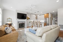 2438 Racquet Club Drive photo 4