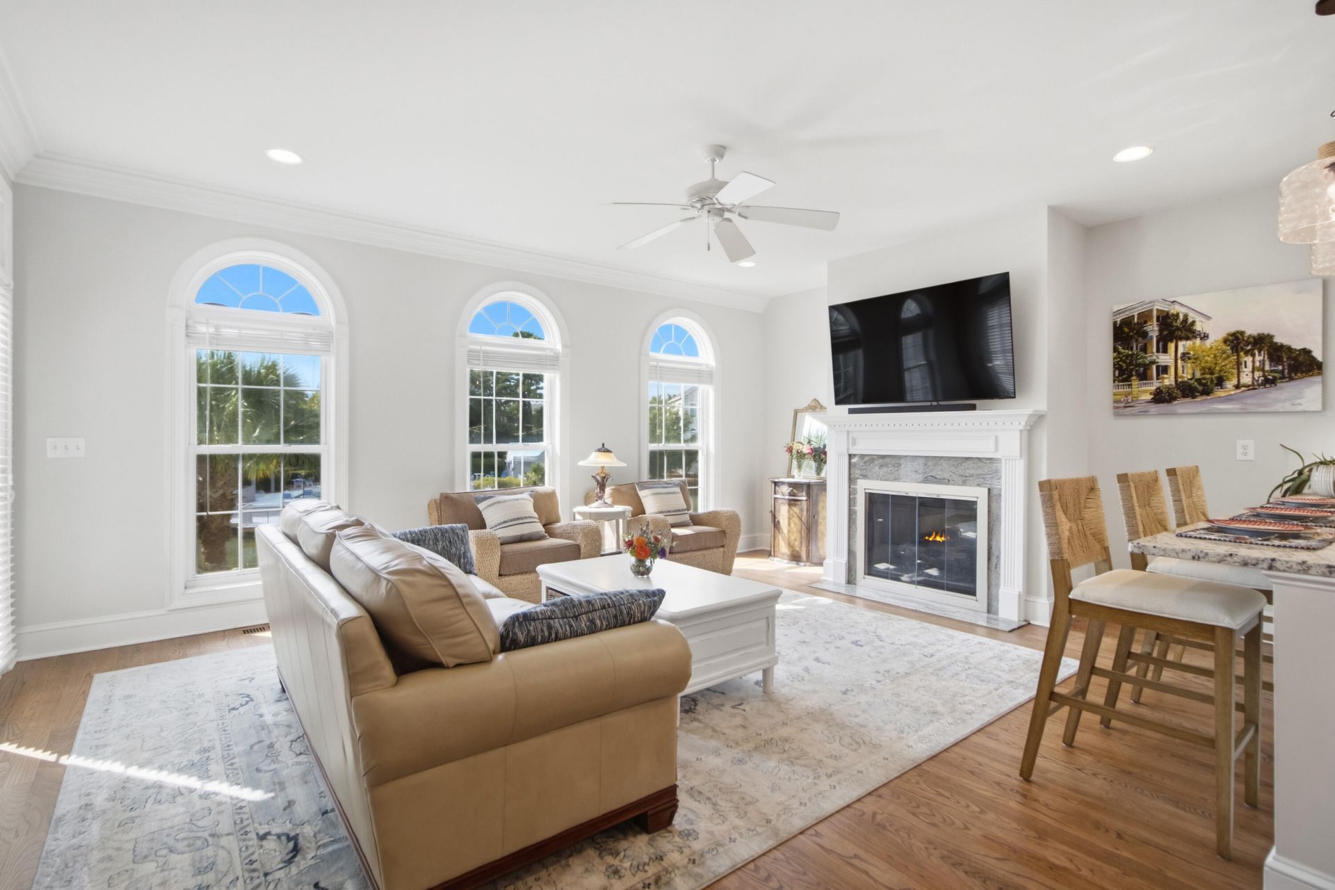2438 Racquet Club Drive Photo 8