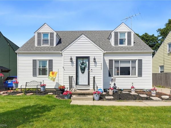 2005 Lindbergh Avenue, Cuyahoga Falls, OH 44223
