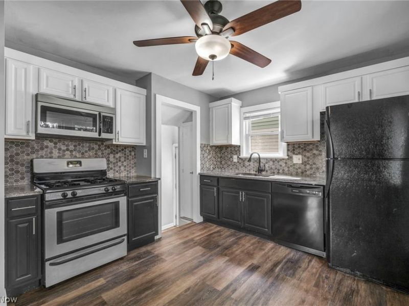 3021 Tuxedo Avenue, Parma, OH 44134 Photo 8