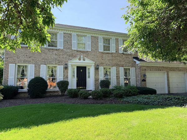 1516 Riparian Drive , Naperville, IL 60565