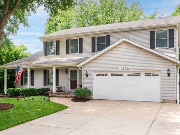 16624 Winding Creek Road, Plainfield, IL 60586
