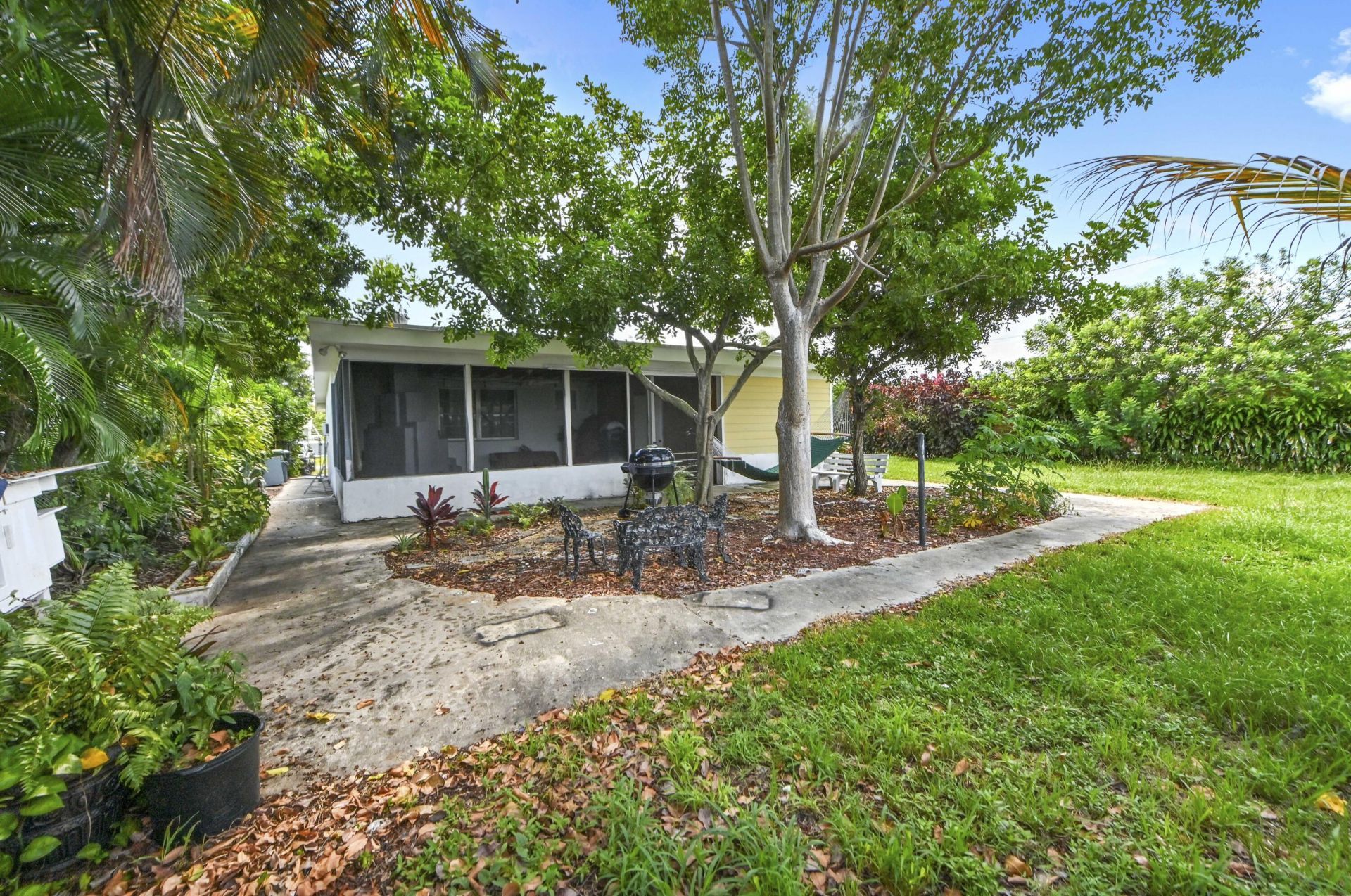 149 Cayman Drive, Palm Springs, FL 33461 Photo