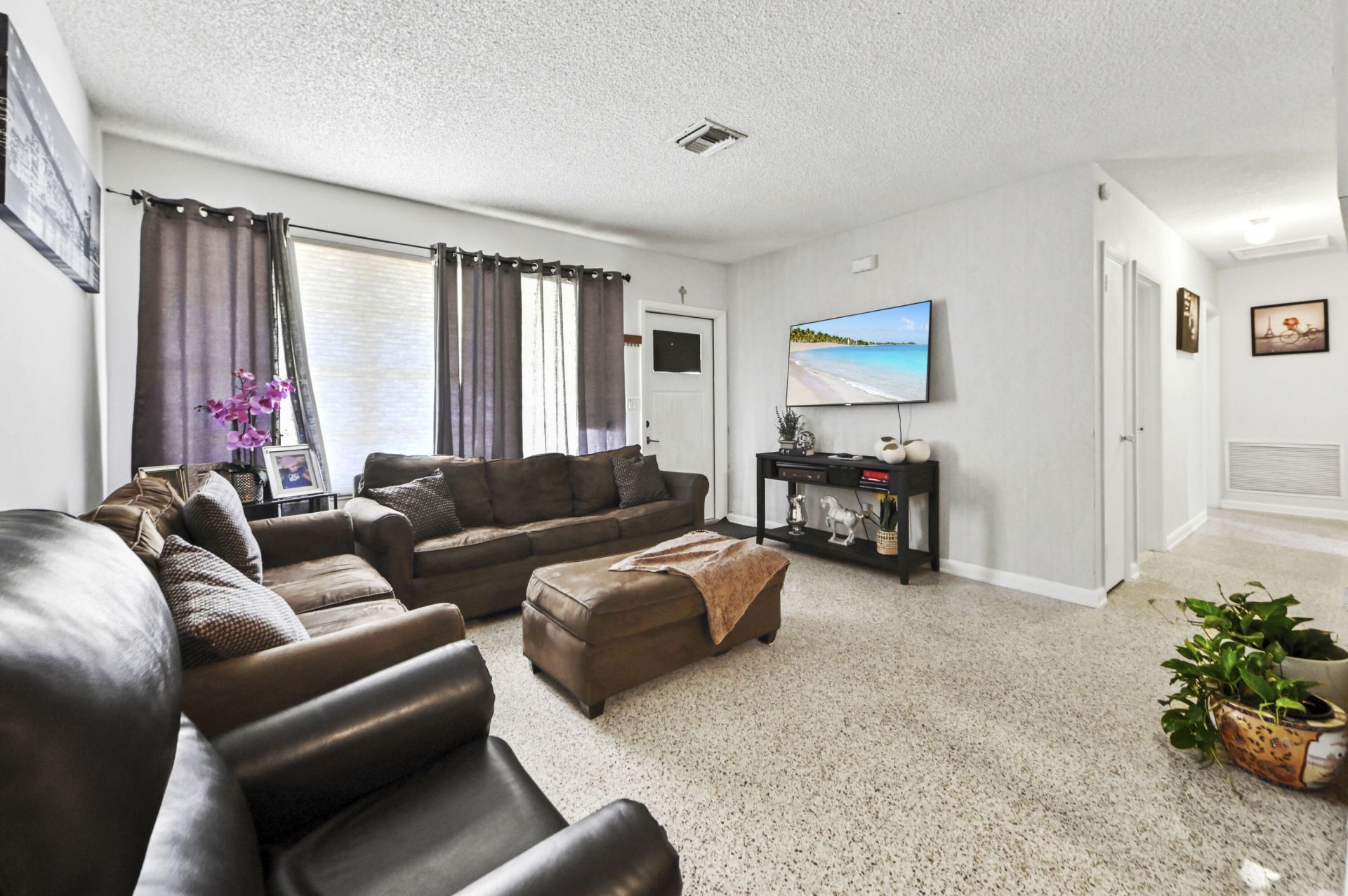 149 Cayman Drive, Palm Springs, FL 33461 Photo