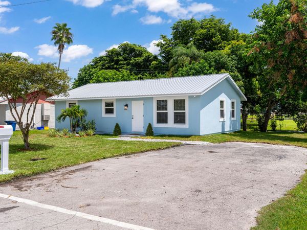 625 NW 14TH Street, Belle Glade, FL 33430