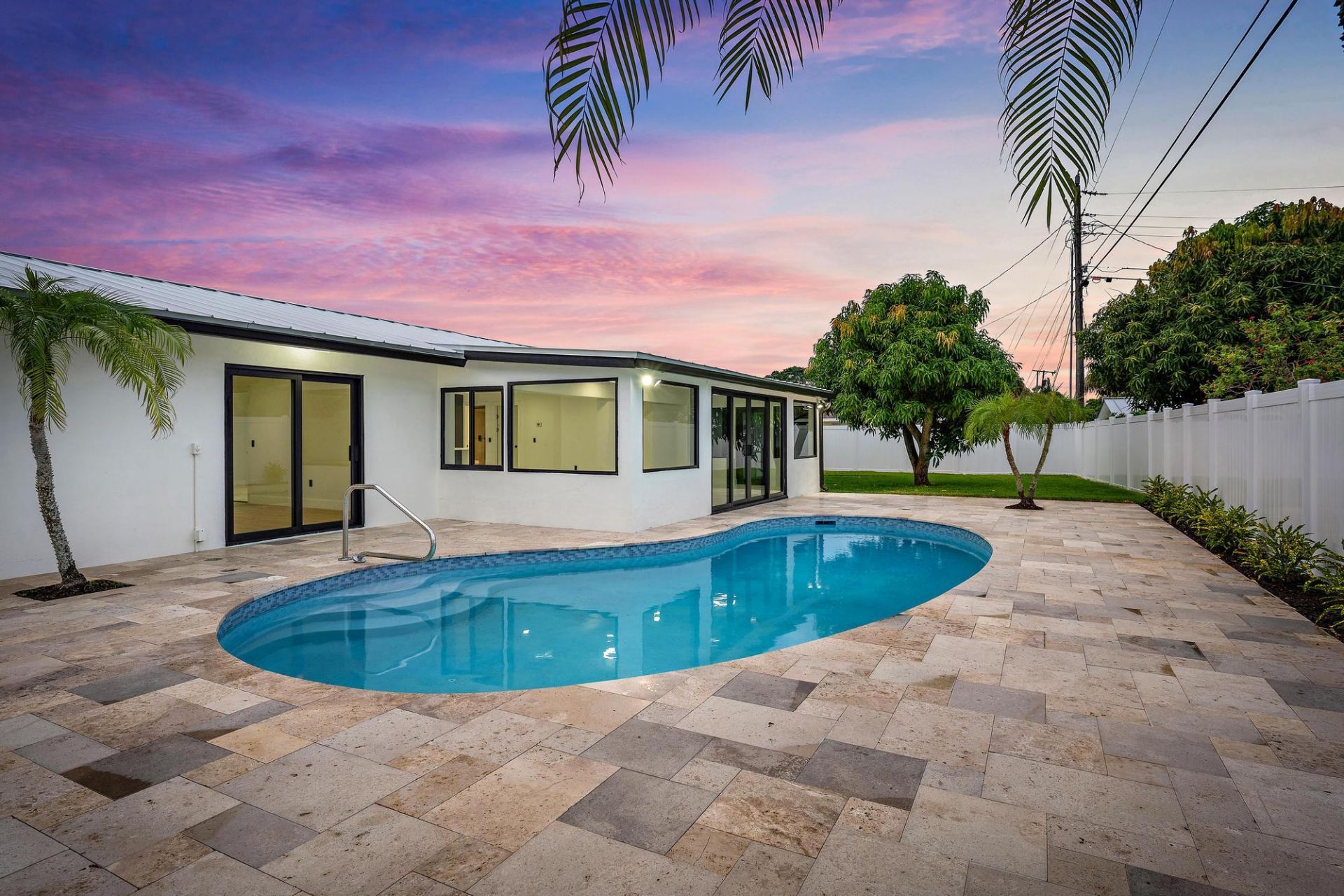 360 Saturn Avenue, Tequesta, FL 33469 Photo