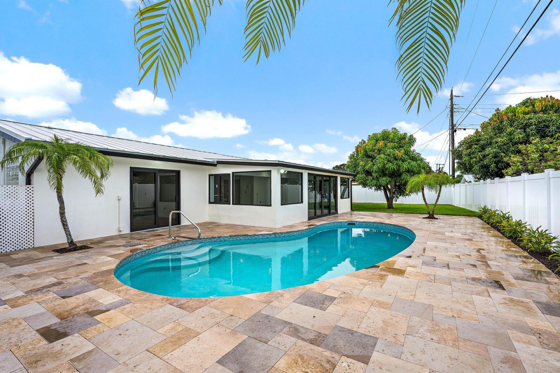360 Saturn Avenue, Tequesta, FL 33469 Photo