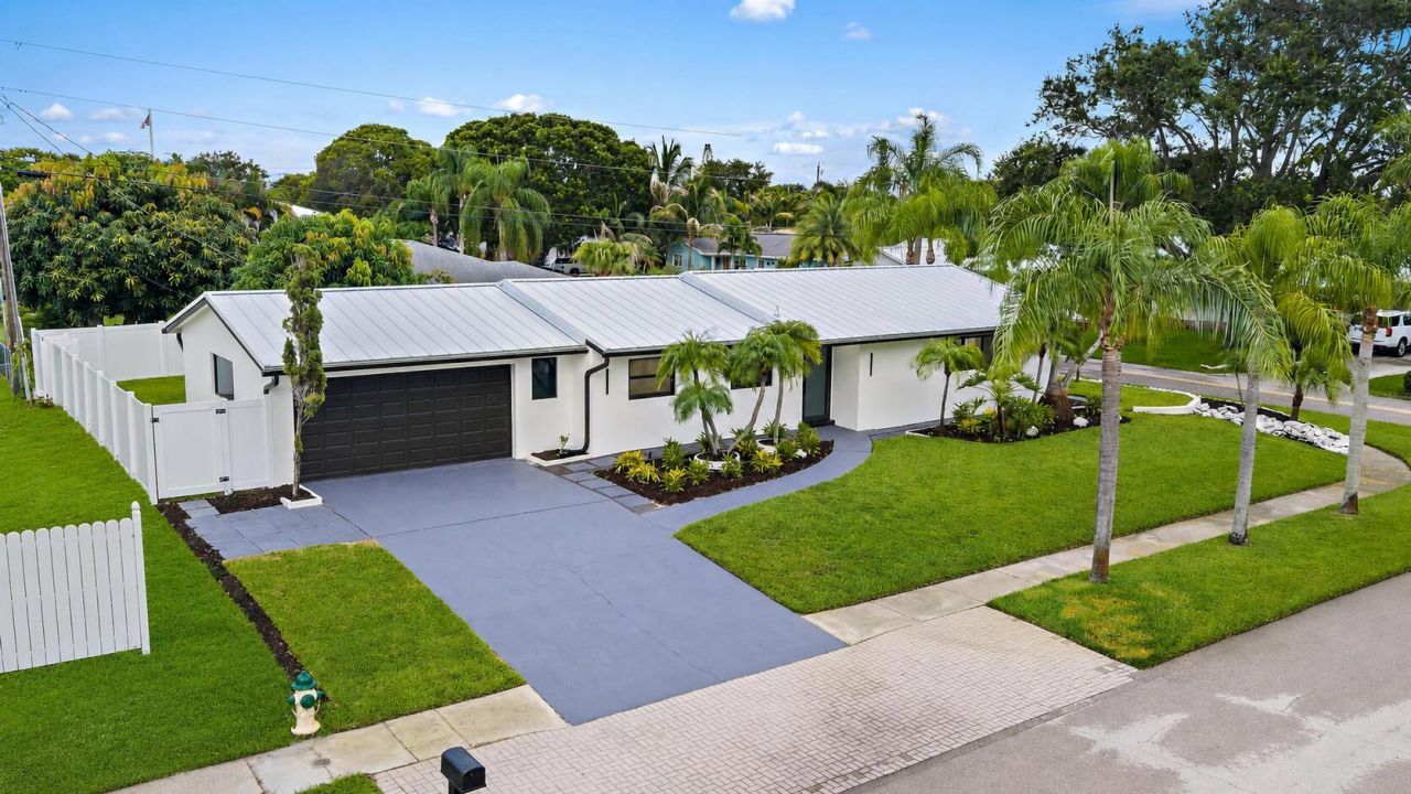360 Saturn Avenue, Tequesta, FL 33469 Photo