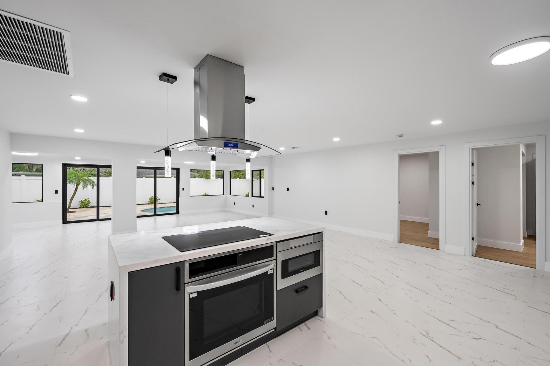 360 Saturn Avenue, Tequesta, FL 33469 Photo