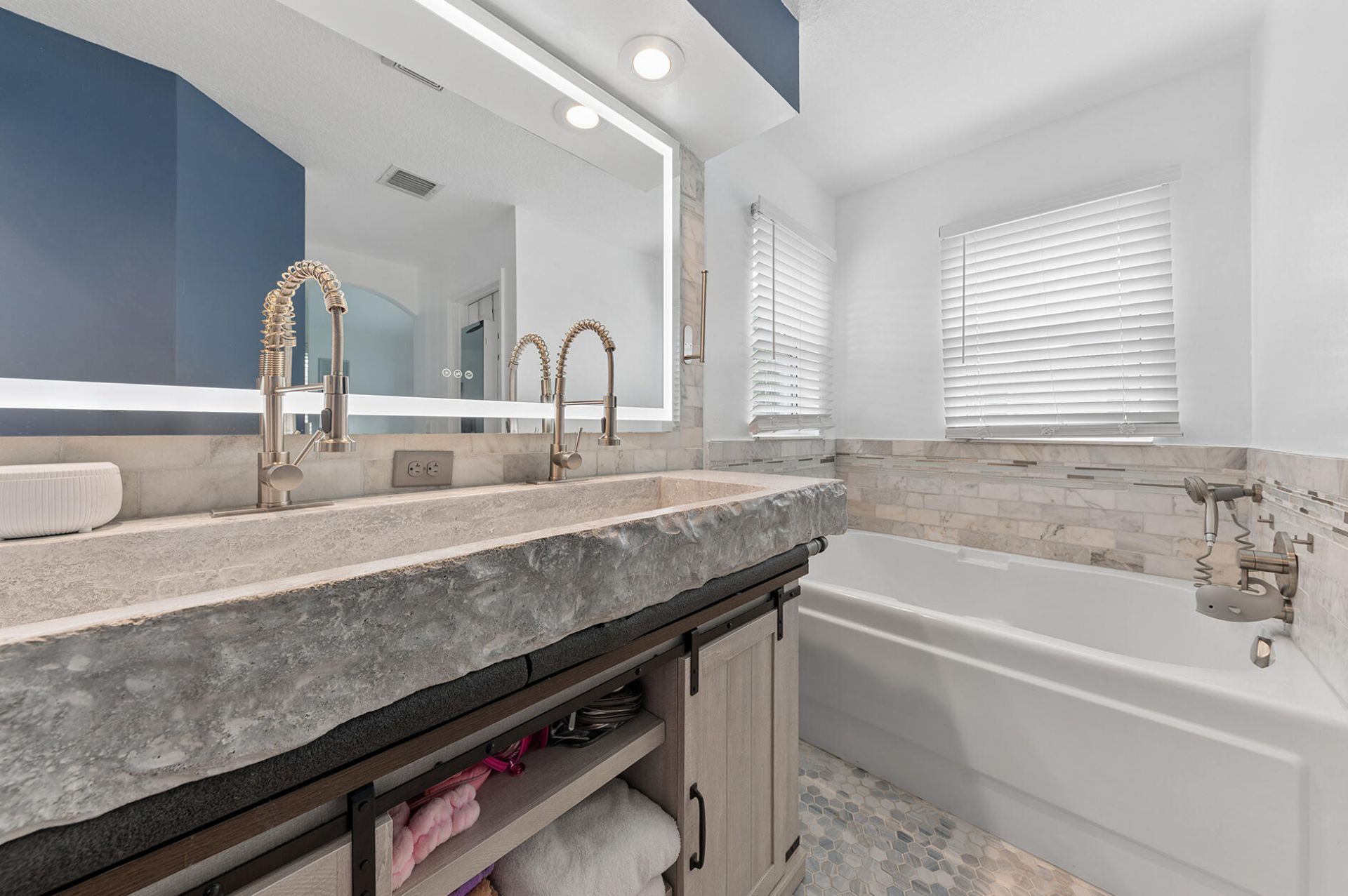 4176 Torres Circle, West Palm Beach, FL 33409 Photo