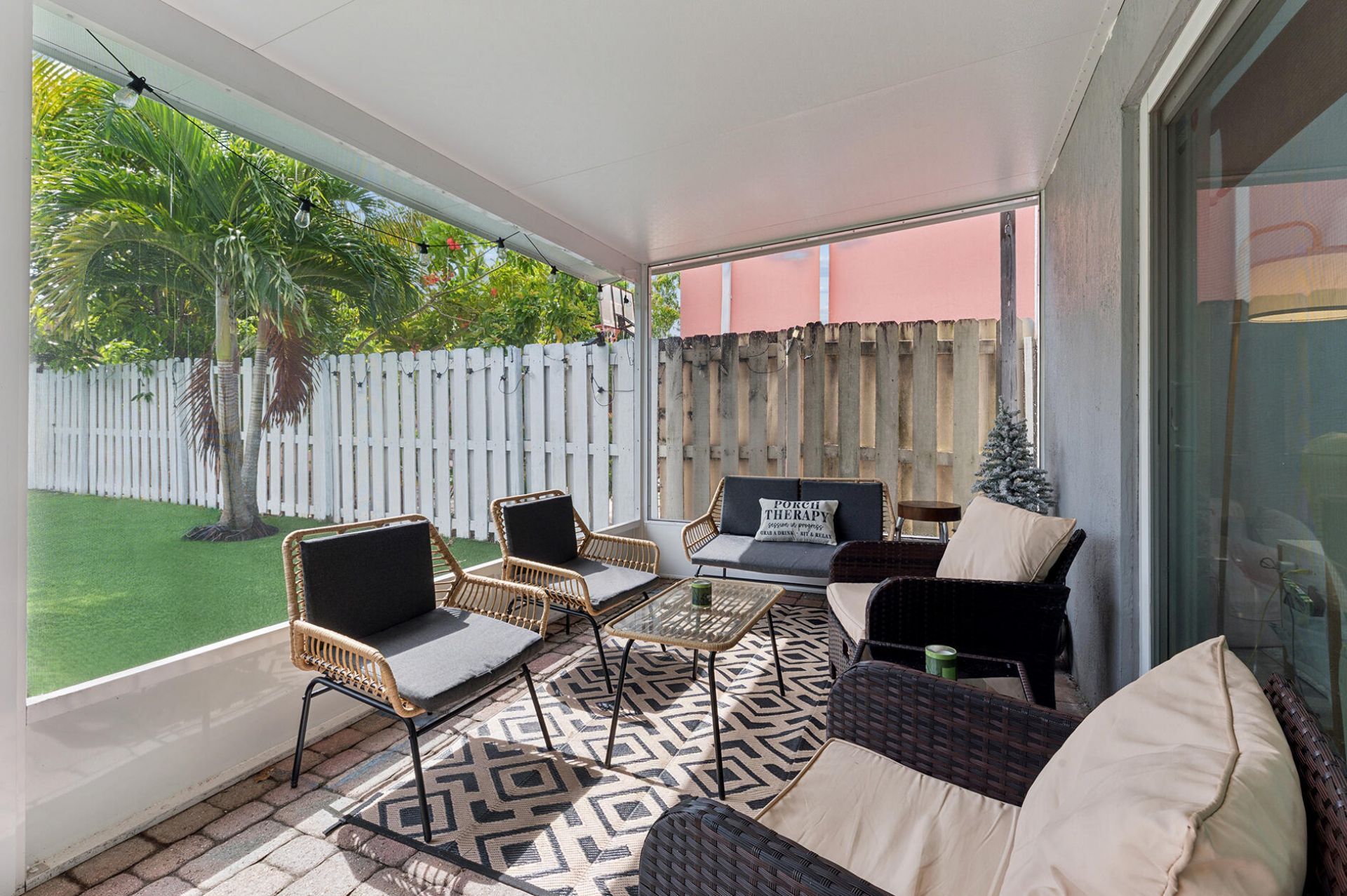 4176 Torres Circle, West Palm Beach, FL 33409 Photo
