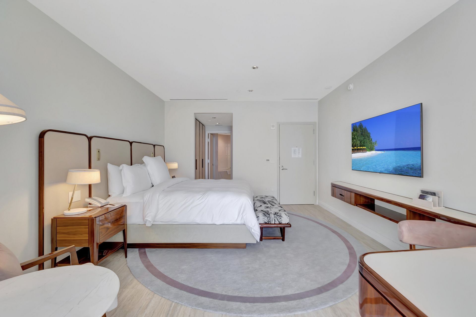 525 N Fort Lauderdale Beach Boulevard, Unit 1705, Fort Lauderdale, FL 33304 Photo