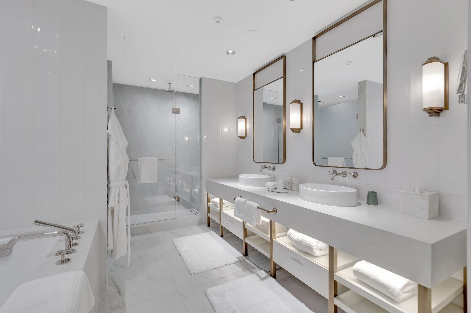 525 N Fort Lauderdale Beach Boulevard, Unit 1705, Fort Lauderdale, FL 33304 Photo