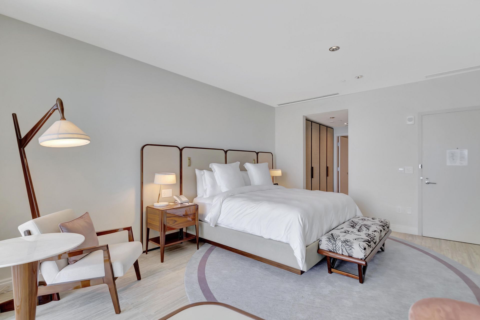 525 N Fort Lauderdale Beach Boulevard, Unit 1705, Fort Lauderdale, FL 33304 Photo