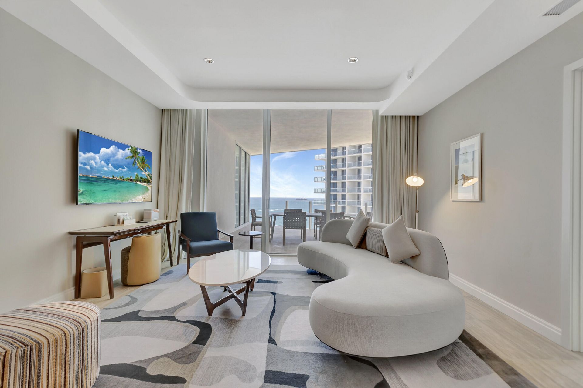 525 N Fort Lauderdale Beach Boulevard, Unit 1707, Fort Lauderdale, FL 33304 Photo