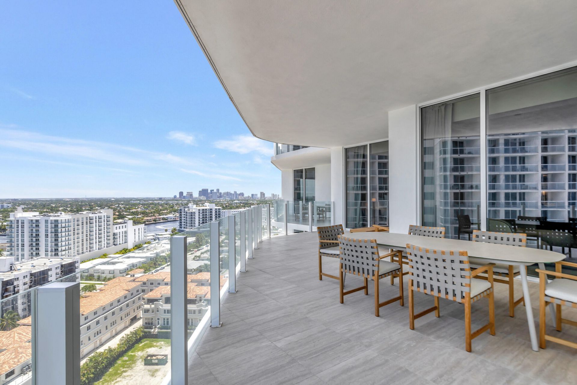 525 N Fort Lauderdale Beach Boulevard, Unit 1707, Fort Lauderdale, FL 33304 Photo