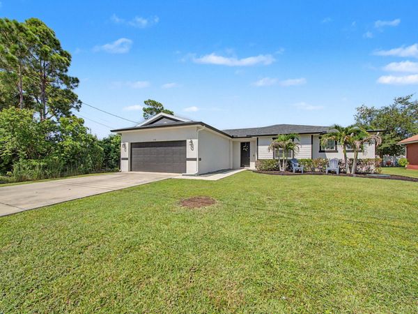 3182 SW Fambrough Street, Port St. Lucie, FL 34953