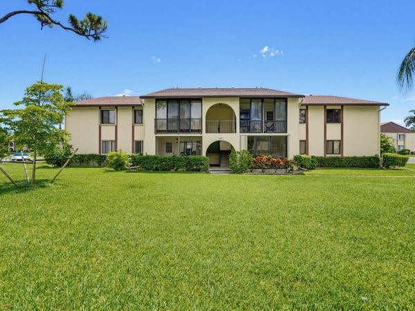 331 Knotty Pine Circle, Unit C-1, Greenacres, FL 33463