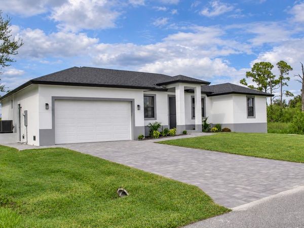 15633 LAKELAND Circle, Port Charlotte, FL 33981