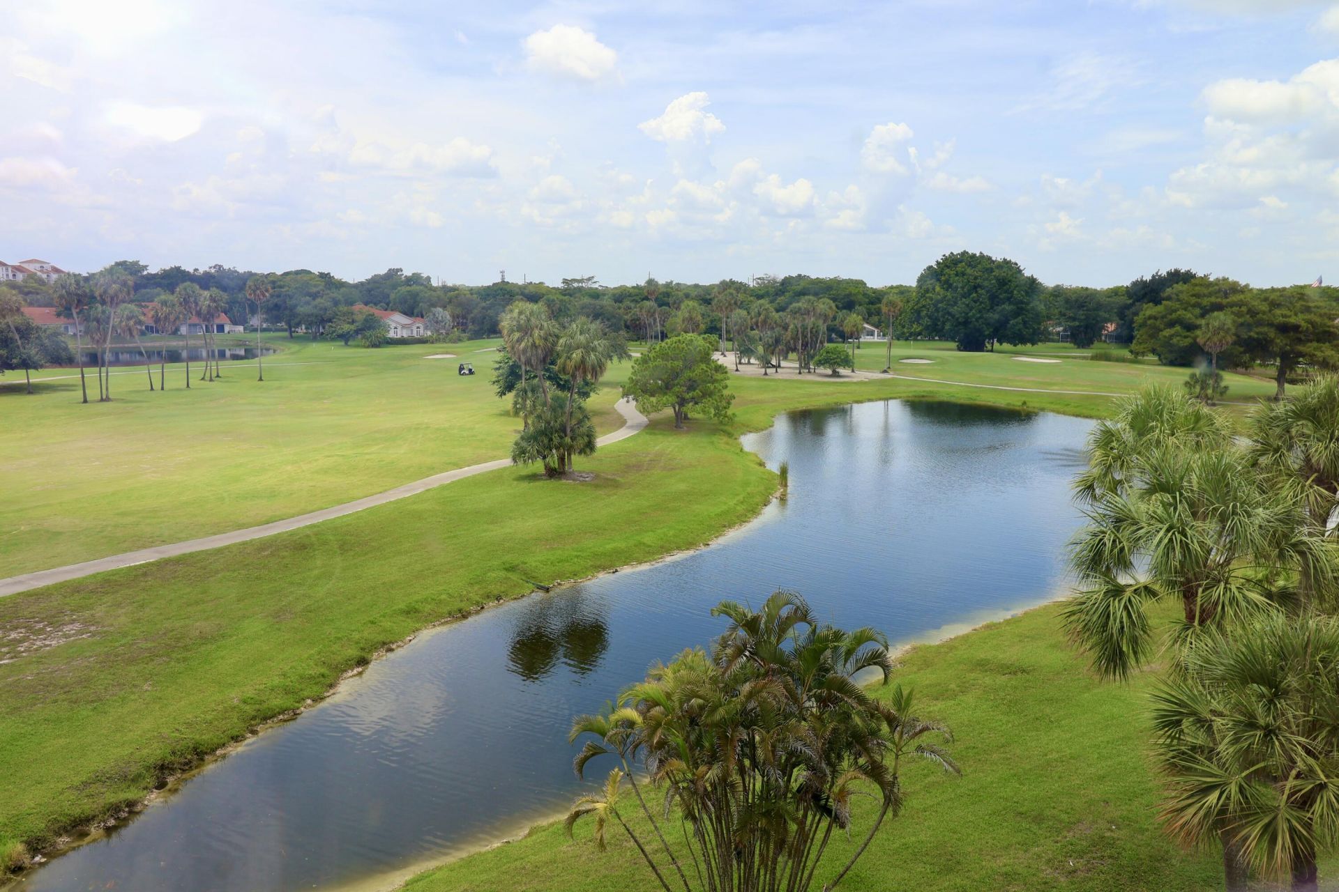 3980 Oaks Clubhouse Drive, Unit 511, Pompano Beach, FL 33069 Photo