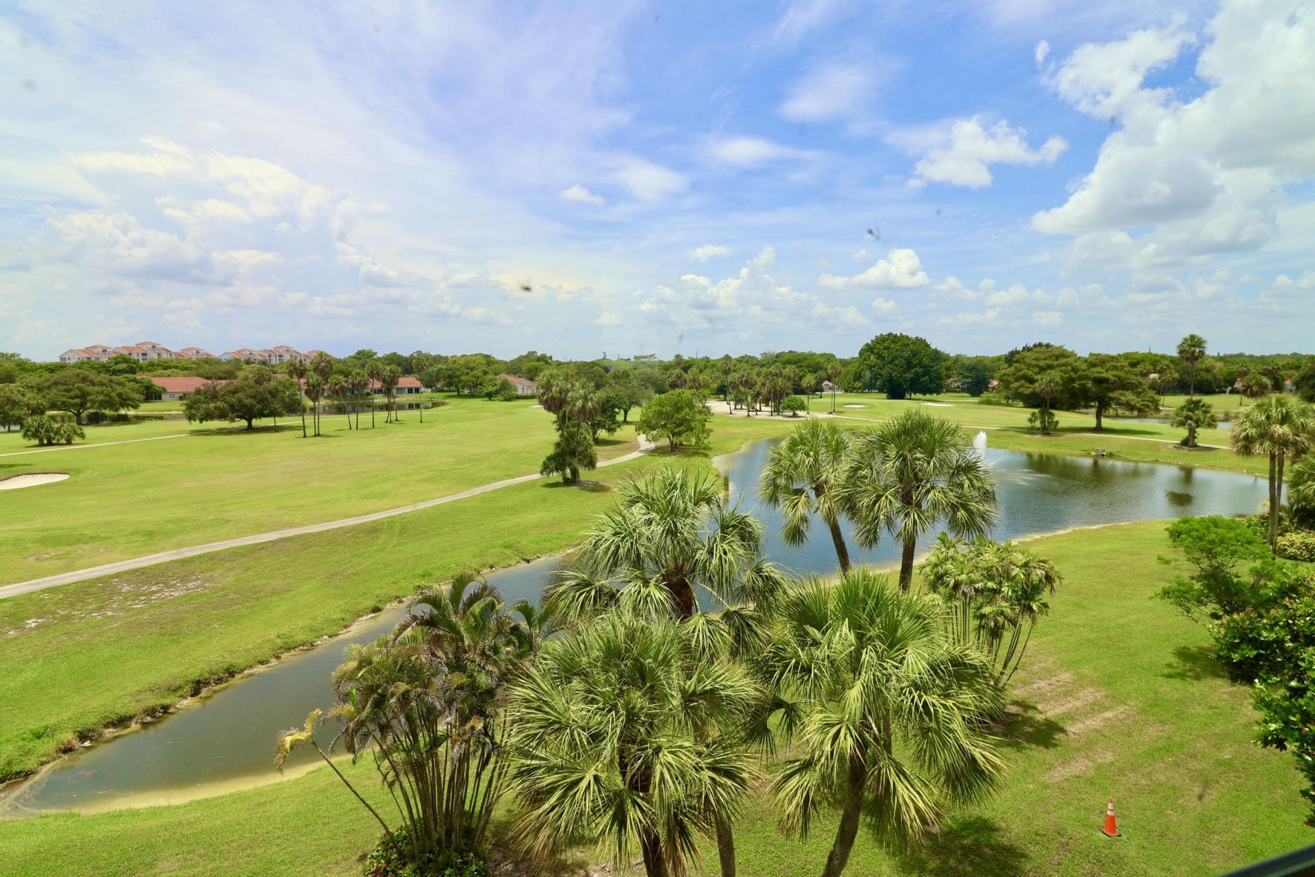 3980 Oaks Clubhouse Drive, Unit 511, Pompano Beach, FL 33069 Photo