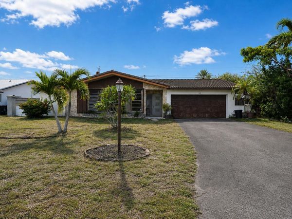 630 WEST Drive, Delray Beach, FL 33445