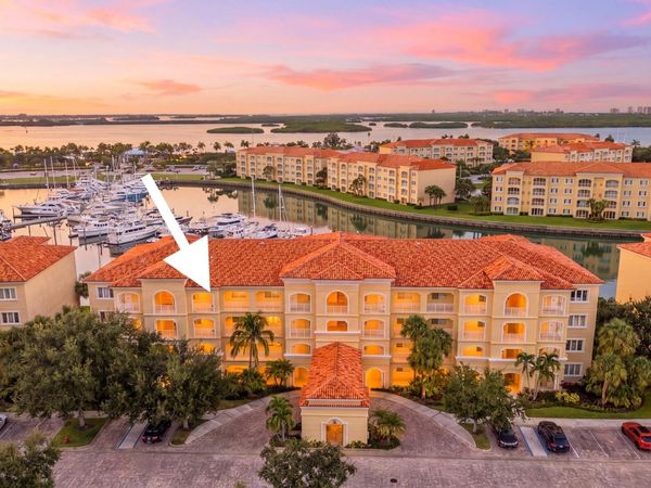 16 Harbour Isle Drive W, Unit 302, Fort Pierce, FL 34949