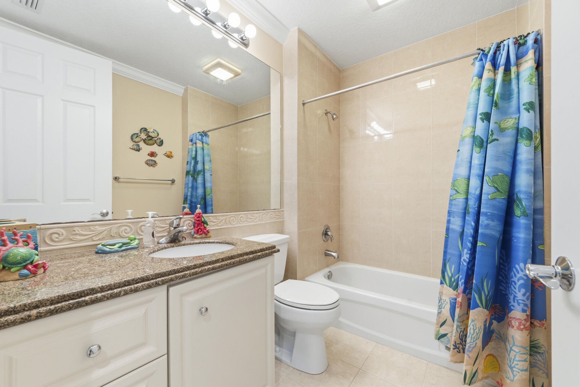 16 Harbour Isle Drive W, Unit 302, Fort Pierce, FL 34949 Photo