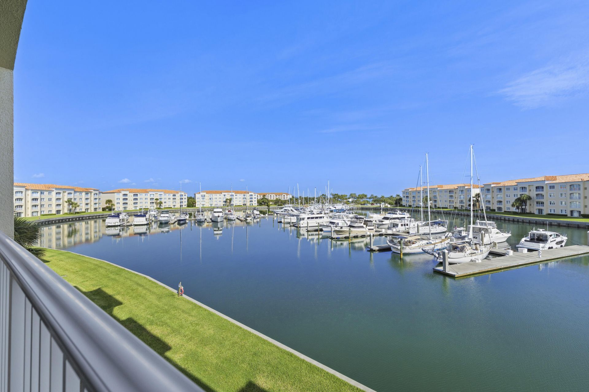 16 Harbour Isle Drive W, Unit 302, Fort Pierce, FL 34949 Photo