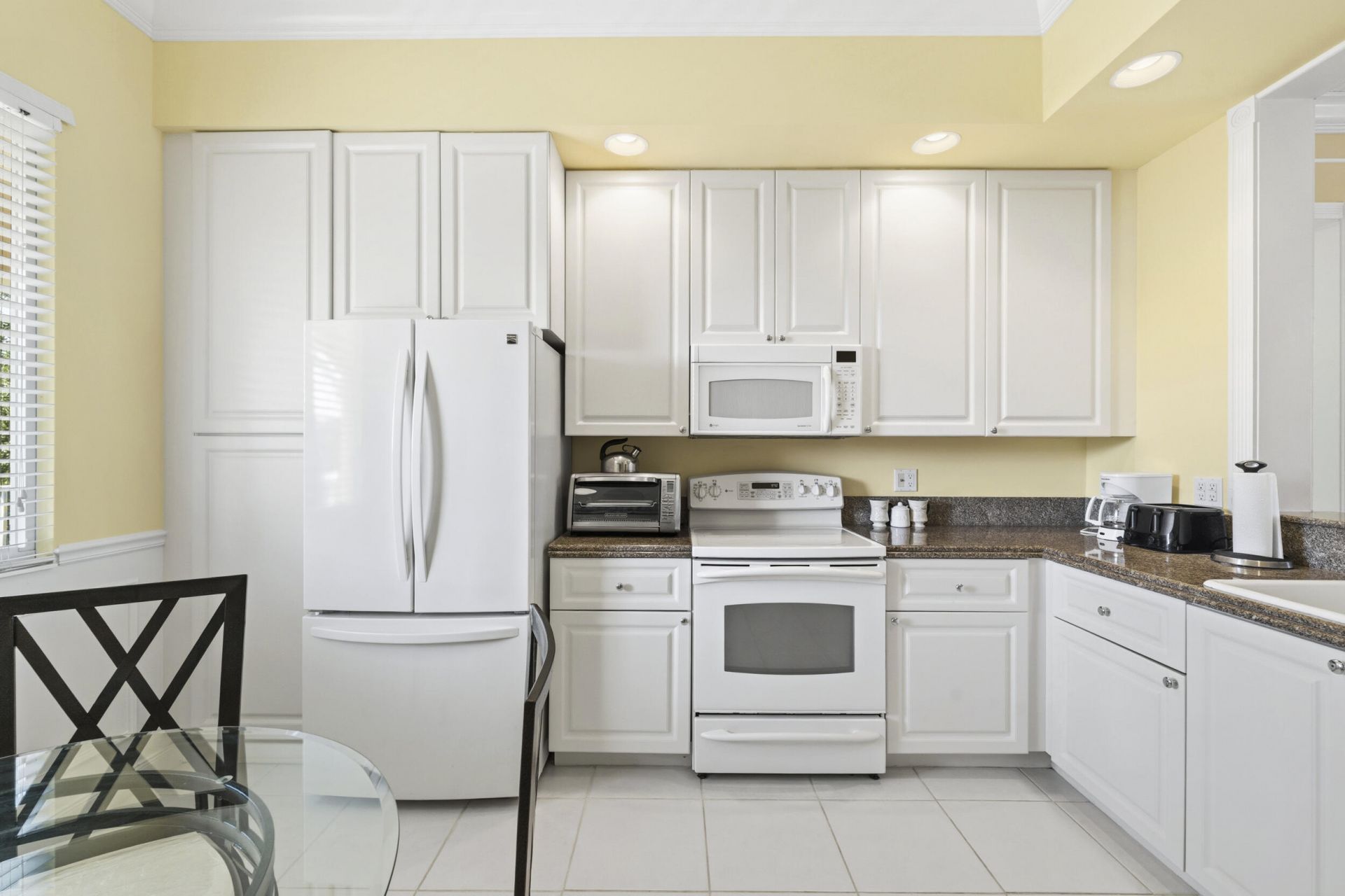 16 Harbour Isle Drive W, Unit 302, Fort Pierce, FL 34949 Photo