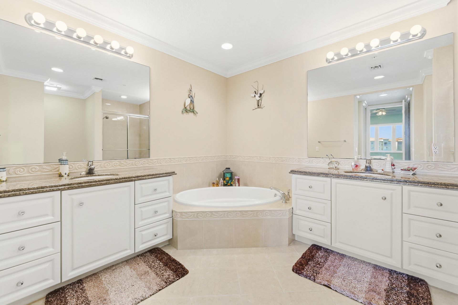 16 Harbour Isle Drive W, Unit 302, Fort Pierce, FL 34949 Photo