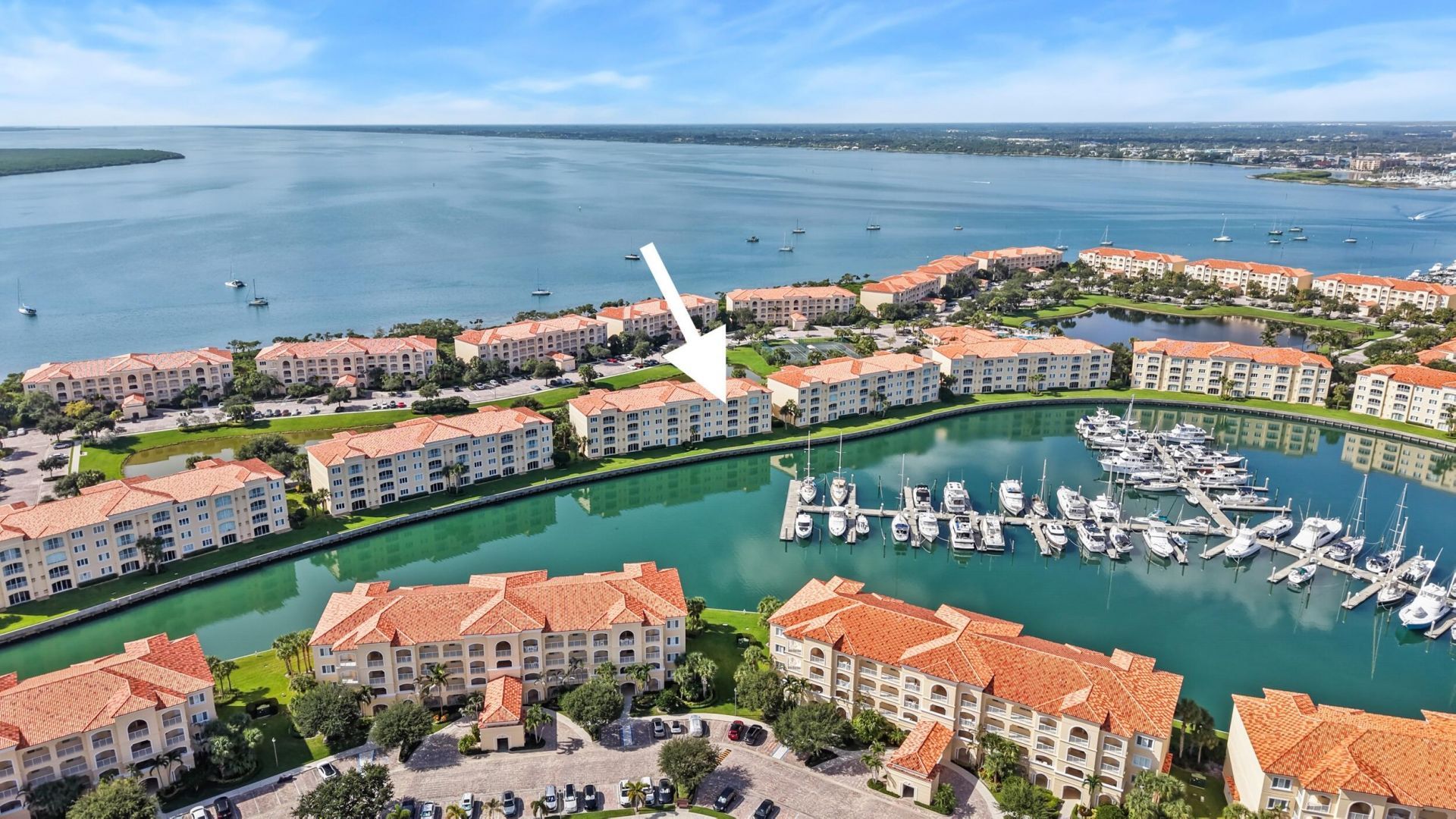 16 Harbour Isle Drive W, Unit 302, Fort Pierce, FL 34949 Photo