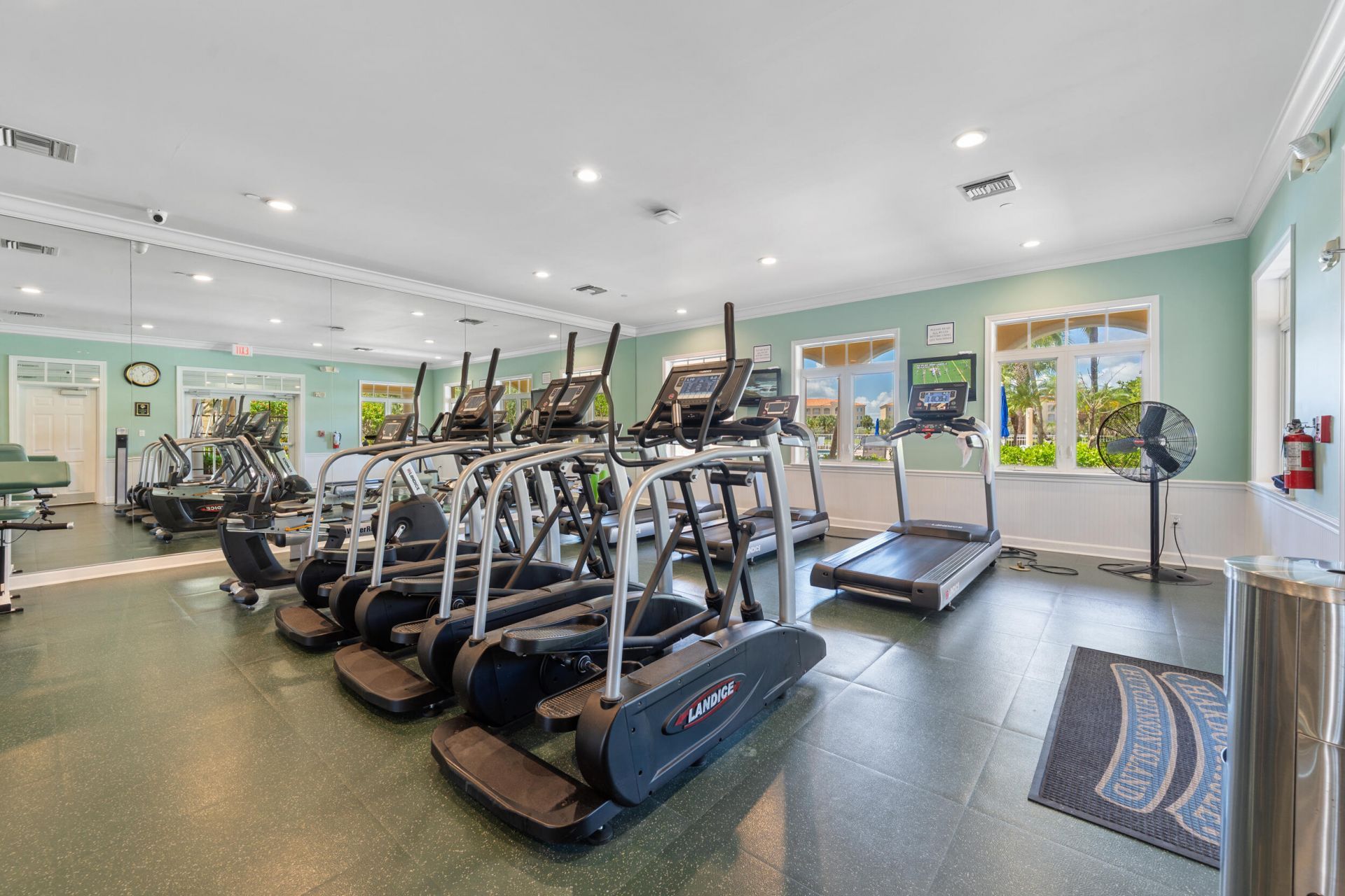16 Harbour Isle Drive W, Unit 302, Fort Pierce, FL 34949 Photo