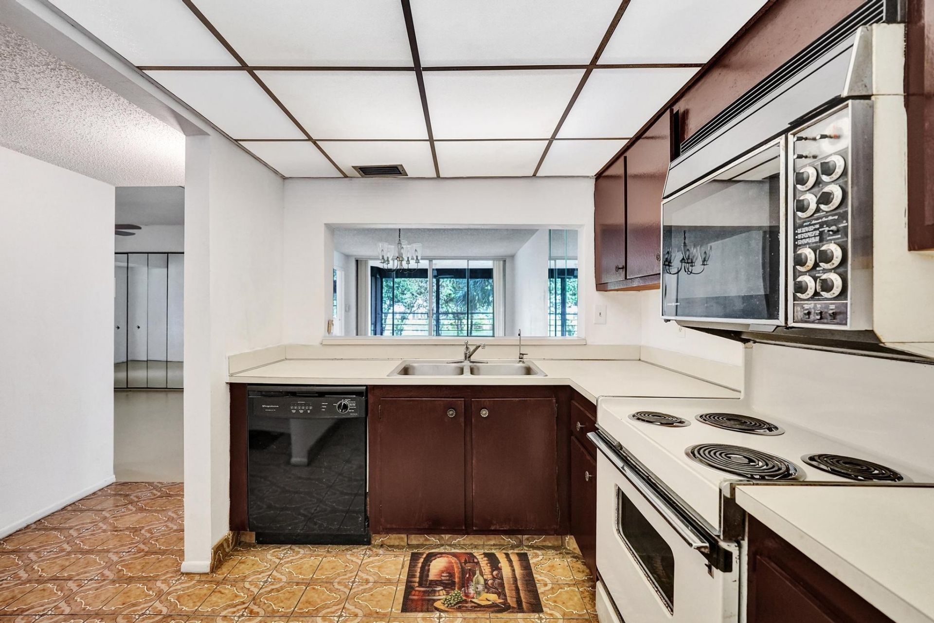 1811 Sabal Palm Drive, Unit 203, Davie, FL 33324 Photo