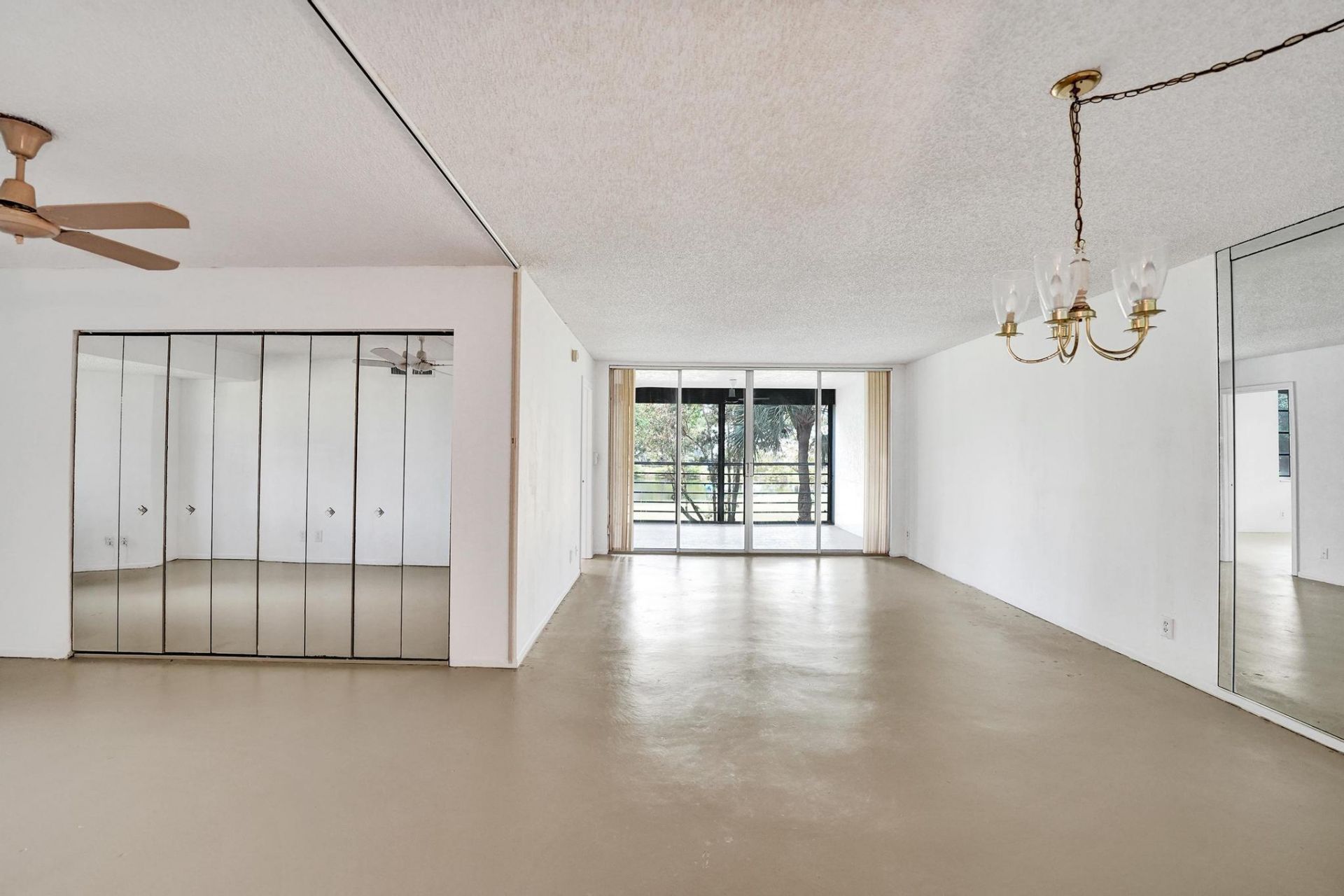 1811 Sabal Palm Drive, Unit 203, Davie, FL 33324 Photo