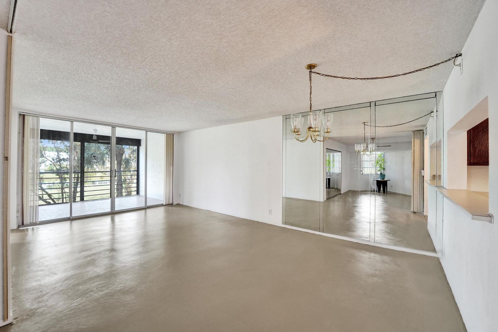 1811 Sabal Palm Drive, Unit 203, Davie, FL 33324 Photo