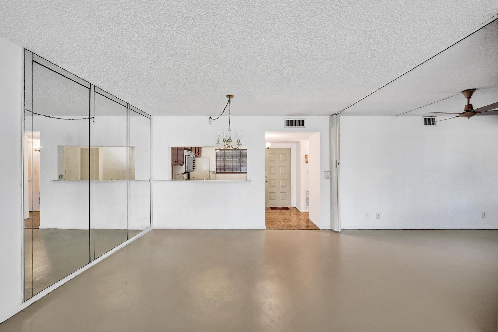 1811 Sabal Palm Drive, Unit 203, Davie, FL 33324 Photo