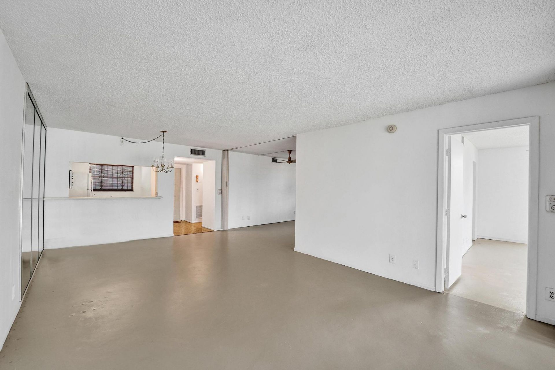 1811 Sabal Palm Drive, Unit 203, Davie, FL 33324 Photo