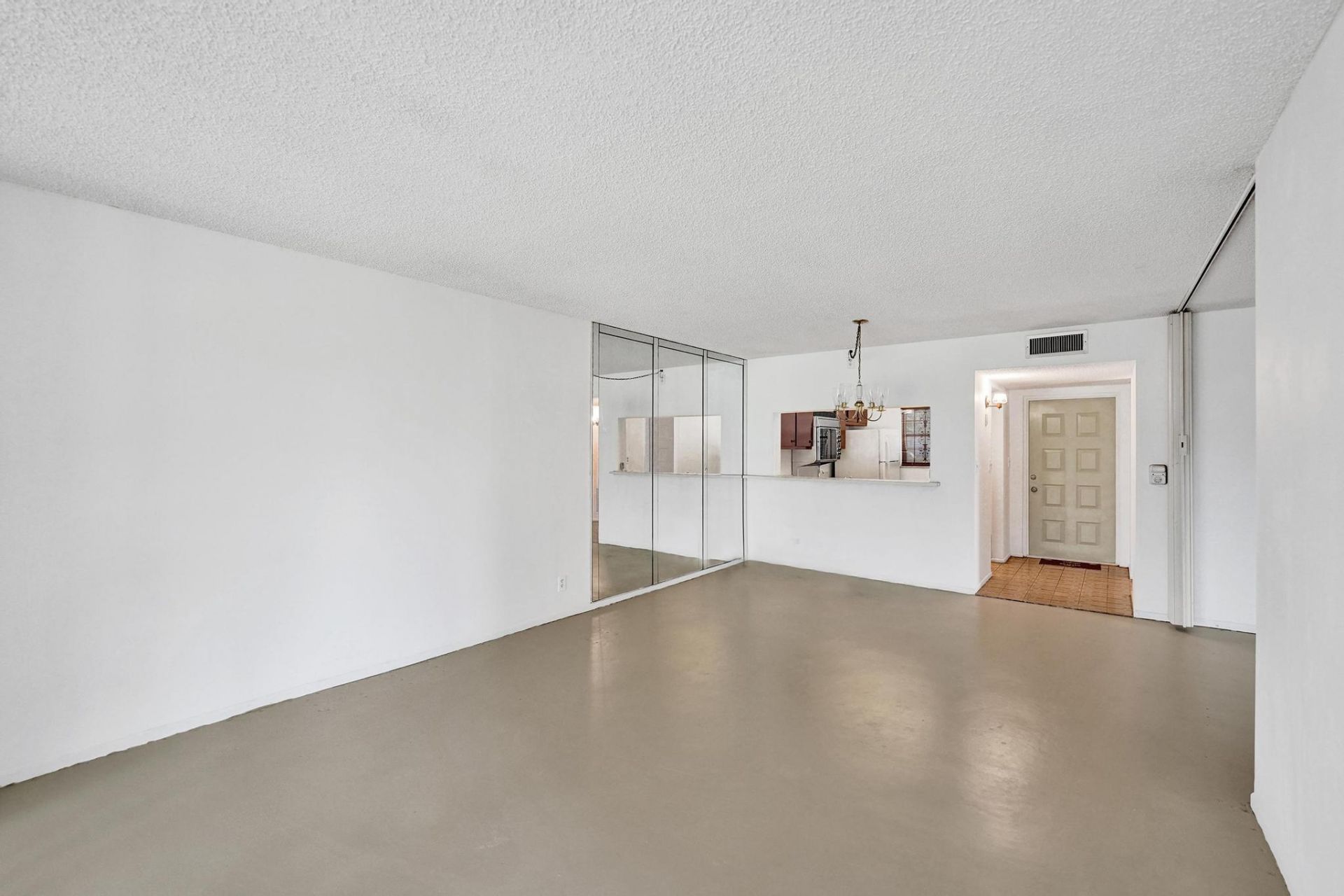 1811 Sabal Palm Drive, Unit 203, Davie, FL 33324 Photo