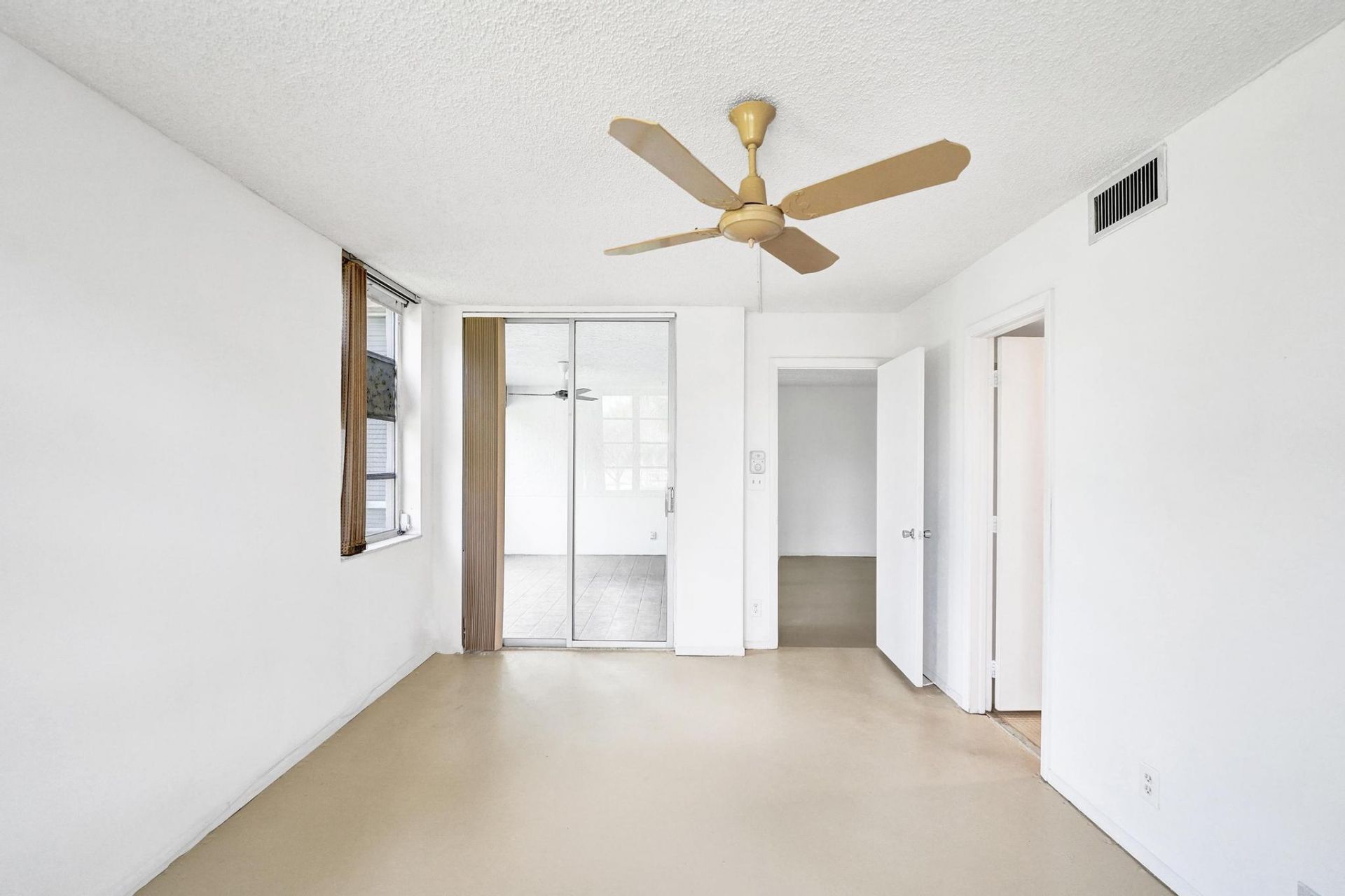 1811 Sabal Palm Drive, Unit 203, Davie, FL 33324 Photo