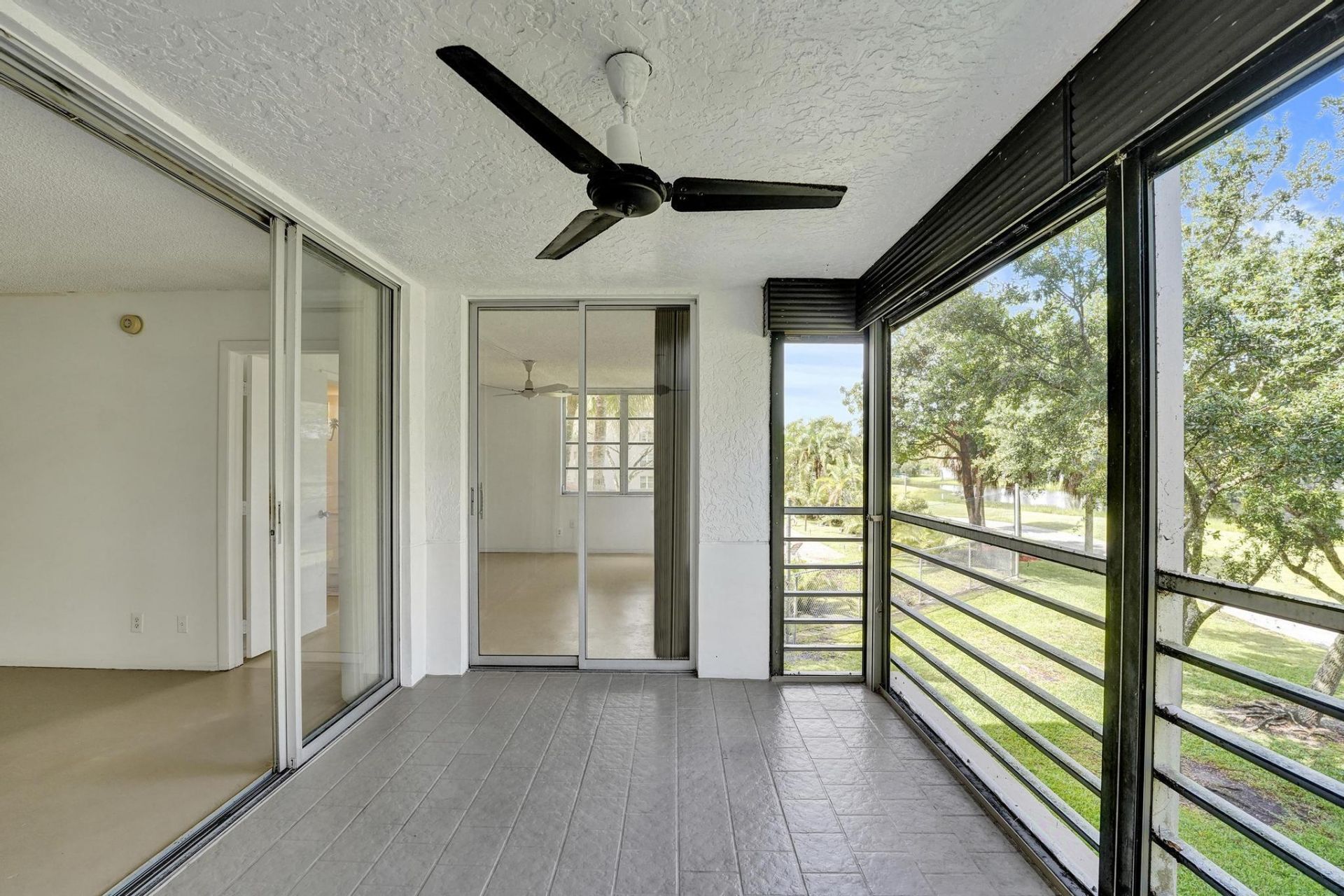 1811 Sabal Palm Drive, Unit 203, Davie, FL 33324 Photo