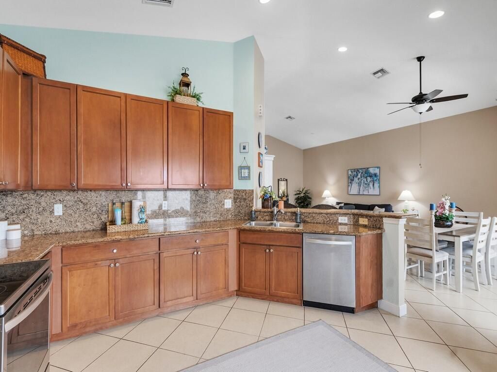 6100 Santa Margarito Drive, Fort Pierce, FL 34951 Photo