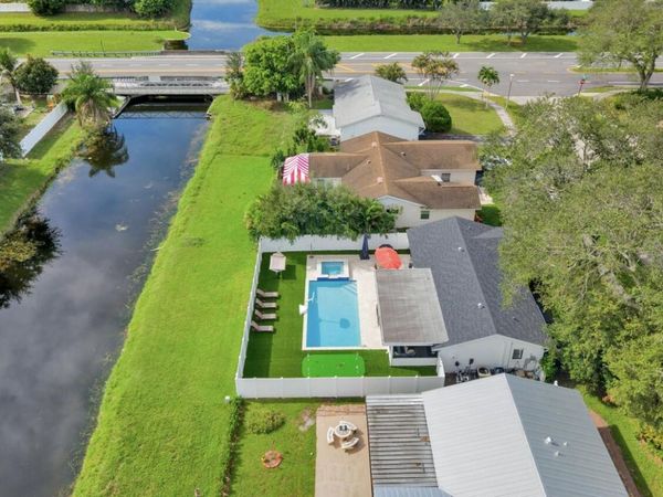 9819 Spanish Isles Drive, Boca Raton, FL 33496