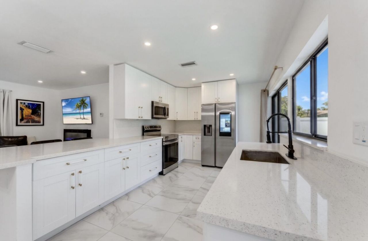 9819 Spanish Isles Drive, Boca Raton, FL 33496 Photo